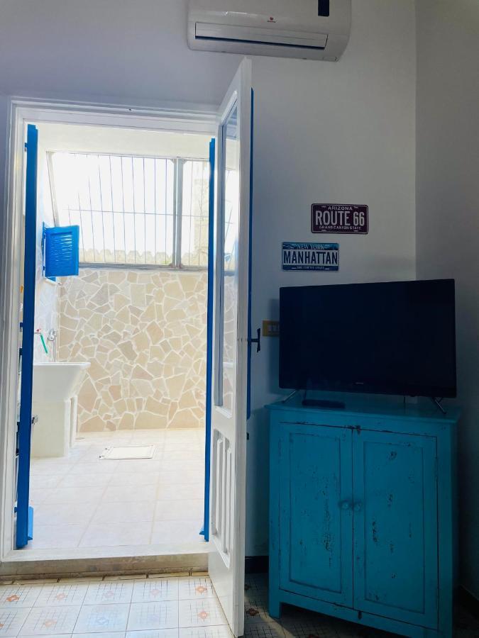 Lovely 2 Bedroom Rental Unit,Patio And Close Beach San Pietro in Bevagna Exterior photo